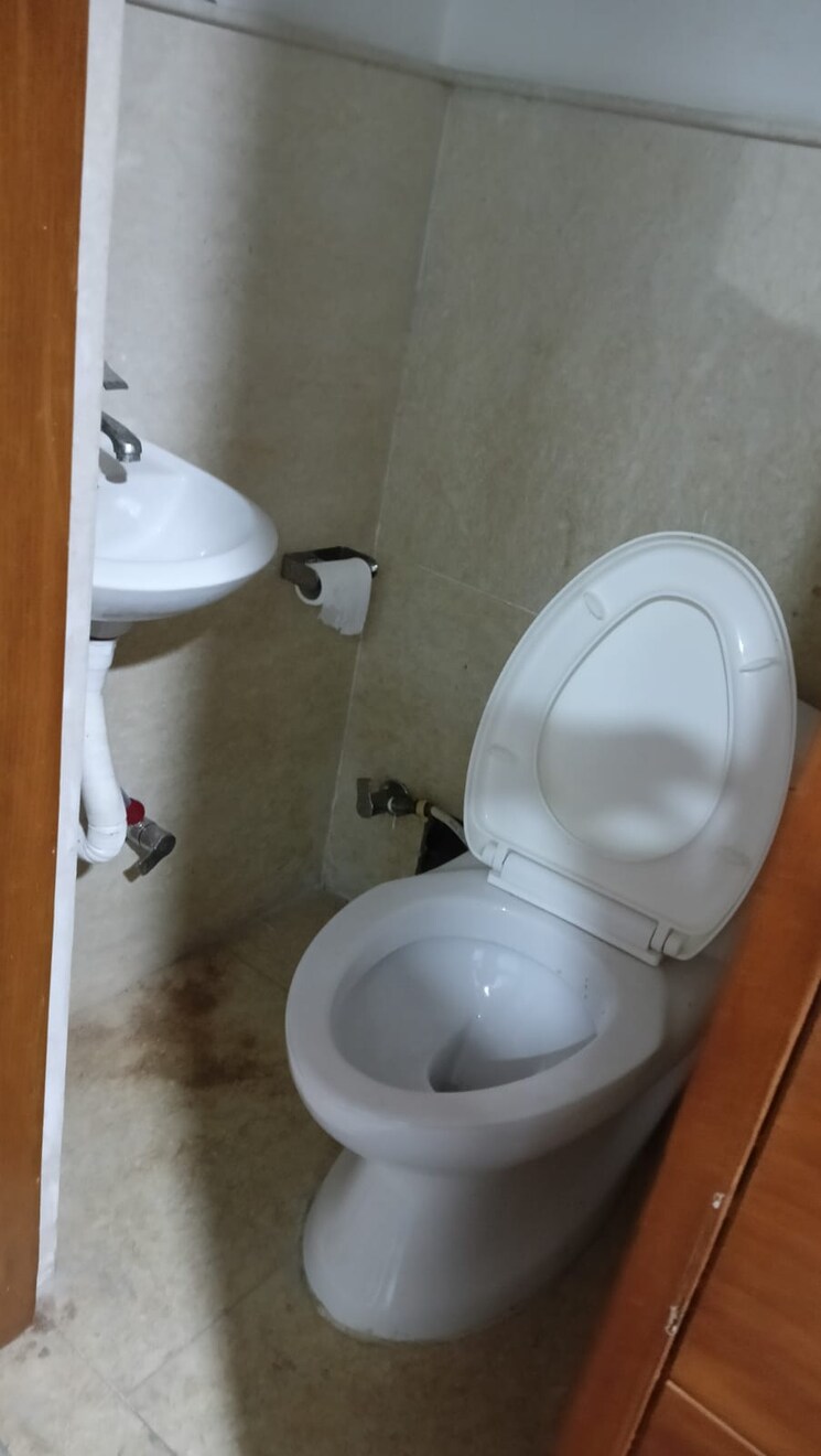 Floor Plan, connaught place Commercial Office Space 650 Sq.Ft. In Connaught Place Delhi 8630543