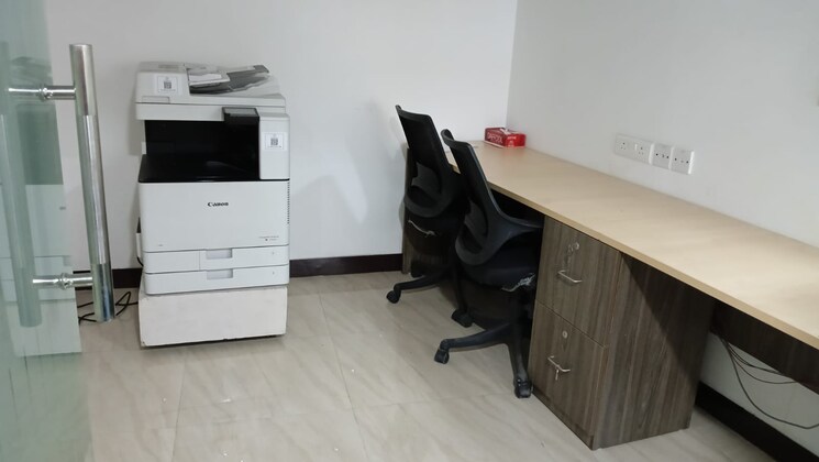 Team Area, connaught place Commercial Office Space 650 Sq.Ft. In Connaught Place Delhi 8630543