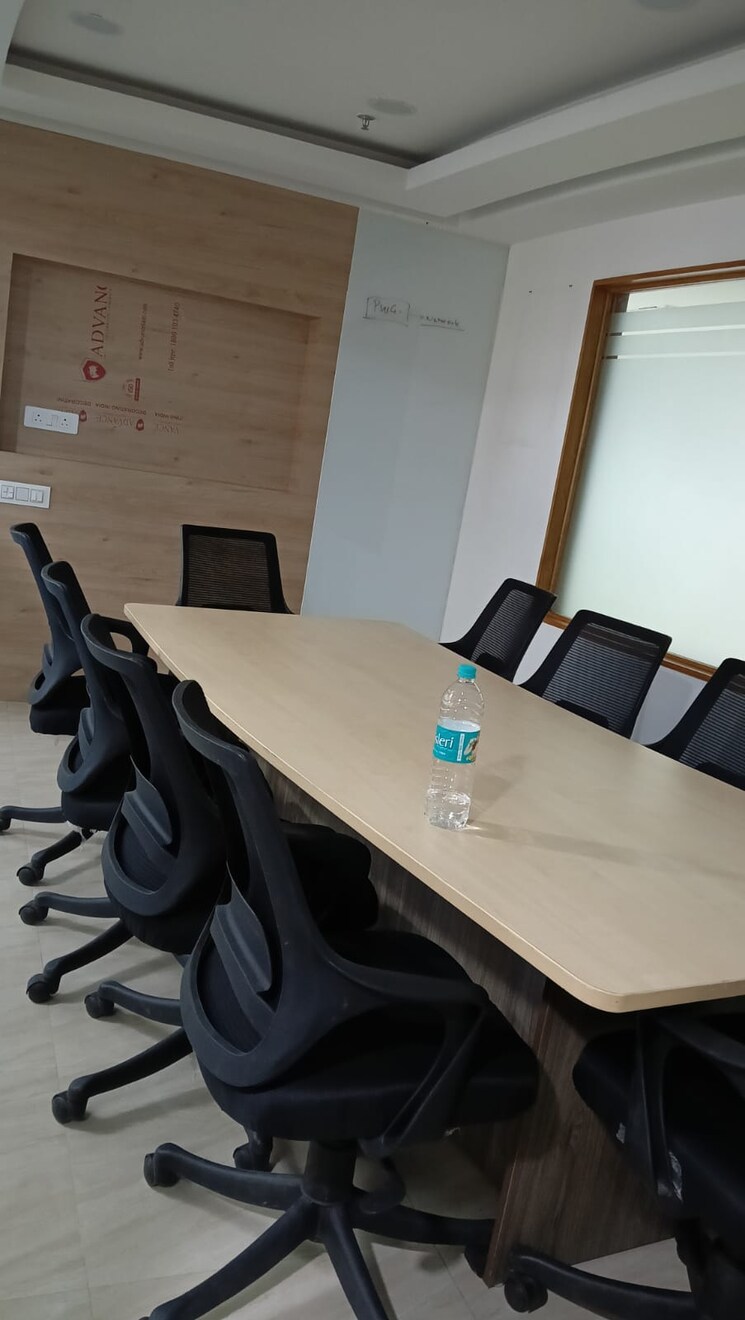 Team Area, connaught place Commercial Office Space 650 Sq.Ft. In Connaught Place Delhi 8630543