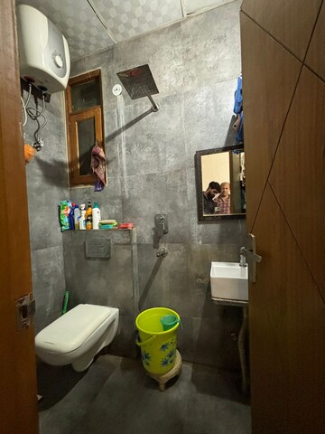 Bathroom in 2 BHK Builder Floor at Vaishali Sector 5 – for Sale