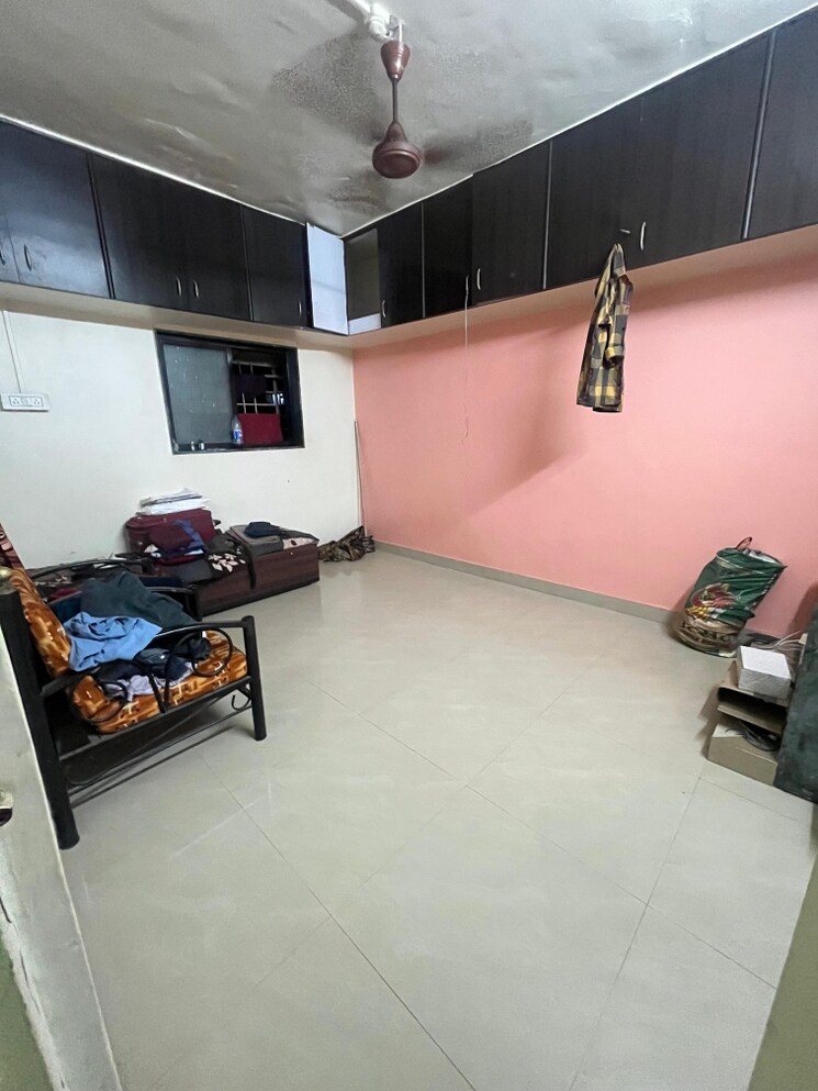 Living Room, sarala-apartments-model-colony 2 Bedroom 1200 Sq.Ft. Apartment In Model Colony Pune 8630566