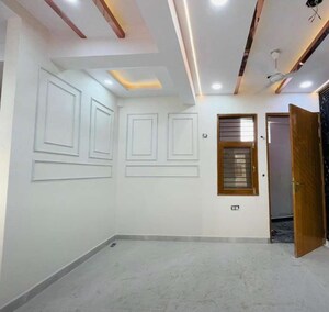 Building Lobby in 2 BHK Builder Floor at Sector 72 – for Sale