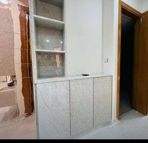 Room in 2 BHK Builder Floor at Sector 72 – for Sale