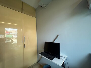 Furnished Amenities in 2.5 BHK Apartment at Kalpataru Aura, Ghatkopar West – for Rent