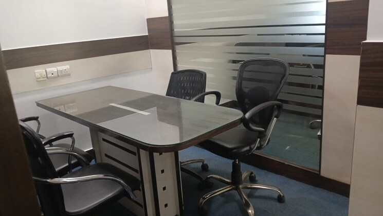 Team Area, connaught place Commercial Office Space 1500 Sq.Ft. In Connaught Place Delhi 8630674