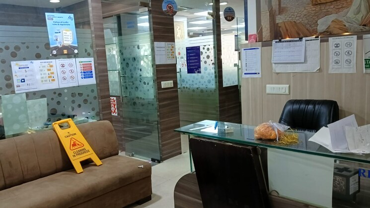 Team Area, connaught place Commercial Office Space 1500 Sq.Ft. In Connaught Place Delhi 8630674