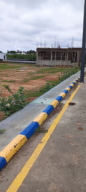  Plot – Exterior View View at Trichy Madurai Road - for Sale
