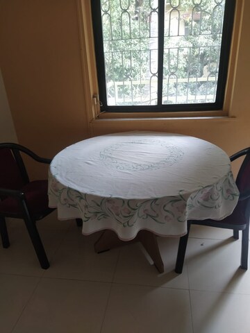 Bedroom in 1 RK Apartment at Gujrat Colony – for Rent