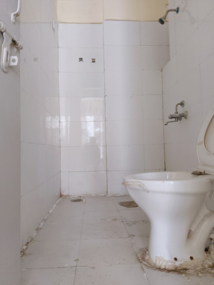Bathroom, adore-happy-homes 3 Bedroom 645 Sq.Ft. Apartment In Sector 86 Faridabad 8630765