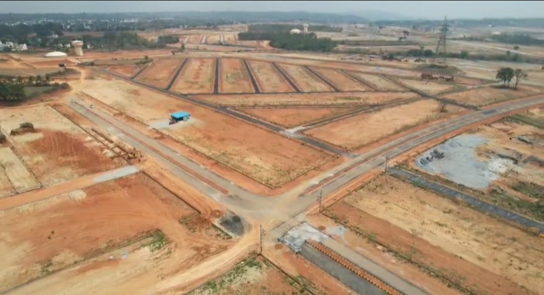 Plot For Sale in AMR Oaks