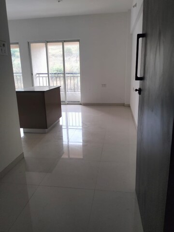 Bathroom in 3 BHK Apartment at Puranik Abitante, Bavdhan – for Rent