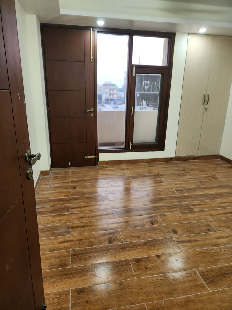 Room, milan-cghs 3 Bedroom 2350 Sq.Ft. Apartment In Sector 39 Gurgaon 8630851