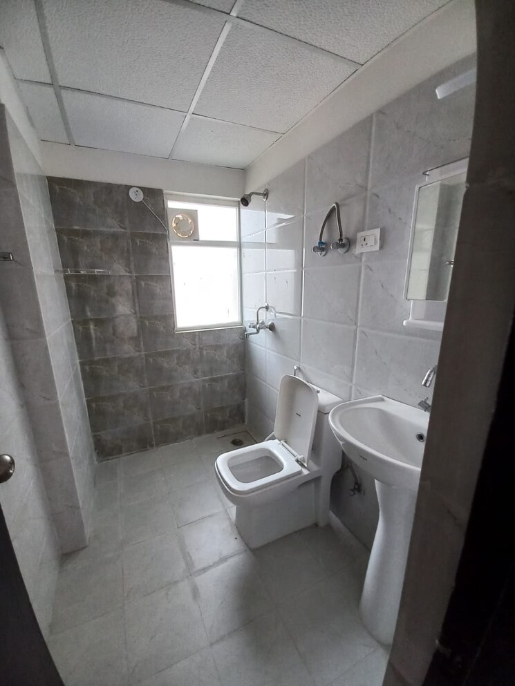 Bathroom, panchsheel-greens 2 Bedroom 1105 Sq.Ft. Apartment In Sector 16 Greater Noida Greater Noida 8630860