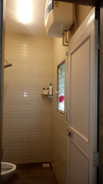 Bathroom in 2.5 BHK Villa at Mayur Colony – for Rent