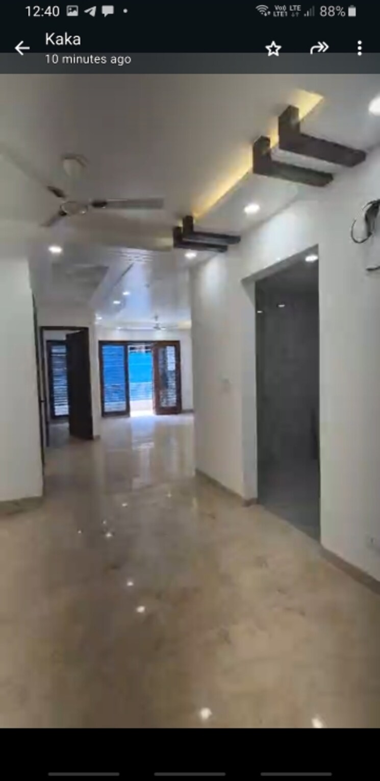 Room, east of kailash 3 Bedroom 1800 Sq.Ft. Builder Floor In East Of Kailash Delhi 8630970