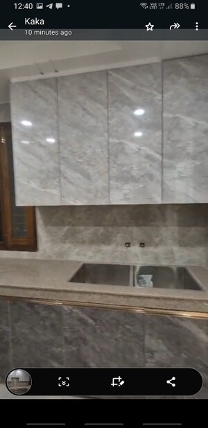 Furnished Amenities in 3 BHK Builder Floor at East Of Kailash – for Sale