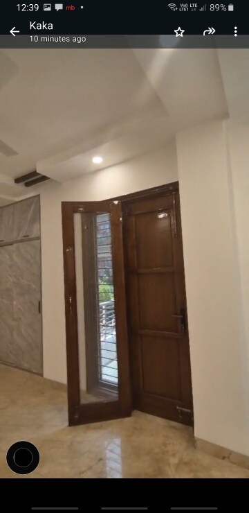 Furnished Amenities in 3 BHK Builder Floor at East Of Kailash – for Sale
