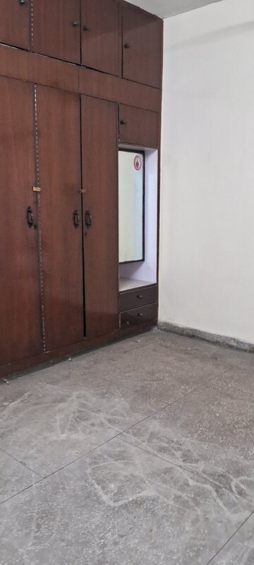 2 BHK Apartment For Sale in Sarita Vihar