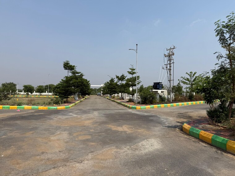 Garden, vijayakalpa-kshetra  167 Sq.Yd. Plot In Tukkuguda Hyderabad 8630988