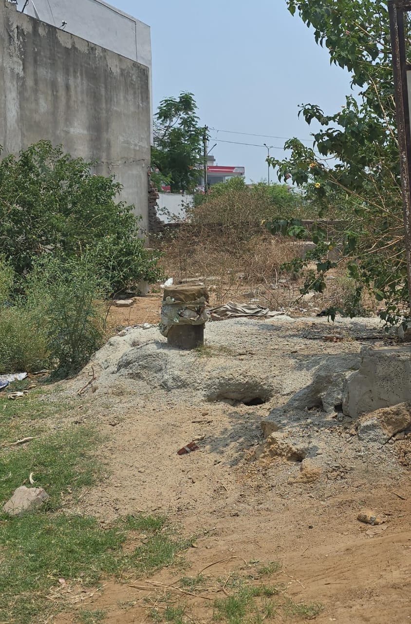 Plot For Sale in Hunuat Vihar Narayan Viha