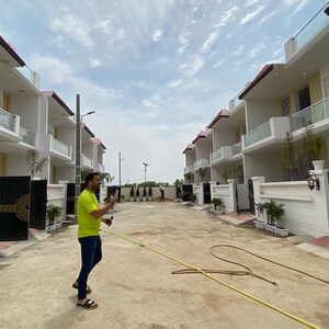 3.5 BHK Villa For Sale in Mati