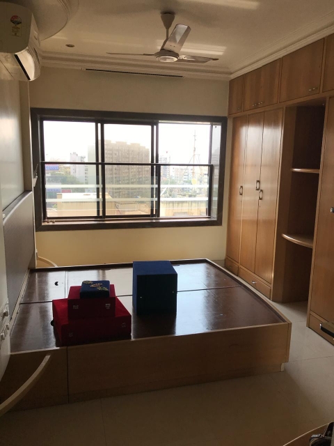 2 BHK 925 Sq.Ft. Apartment in Heera Panna Apartment