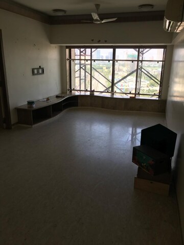 Living Room in 2 BHK Apartment at Heera Panna Apartment, Tardeo – for Sale