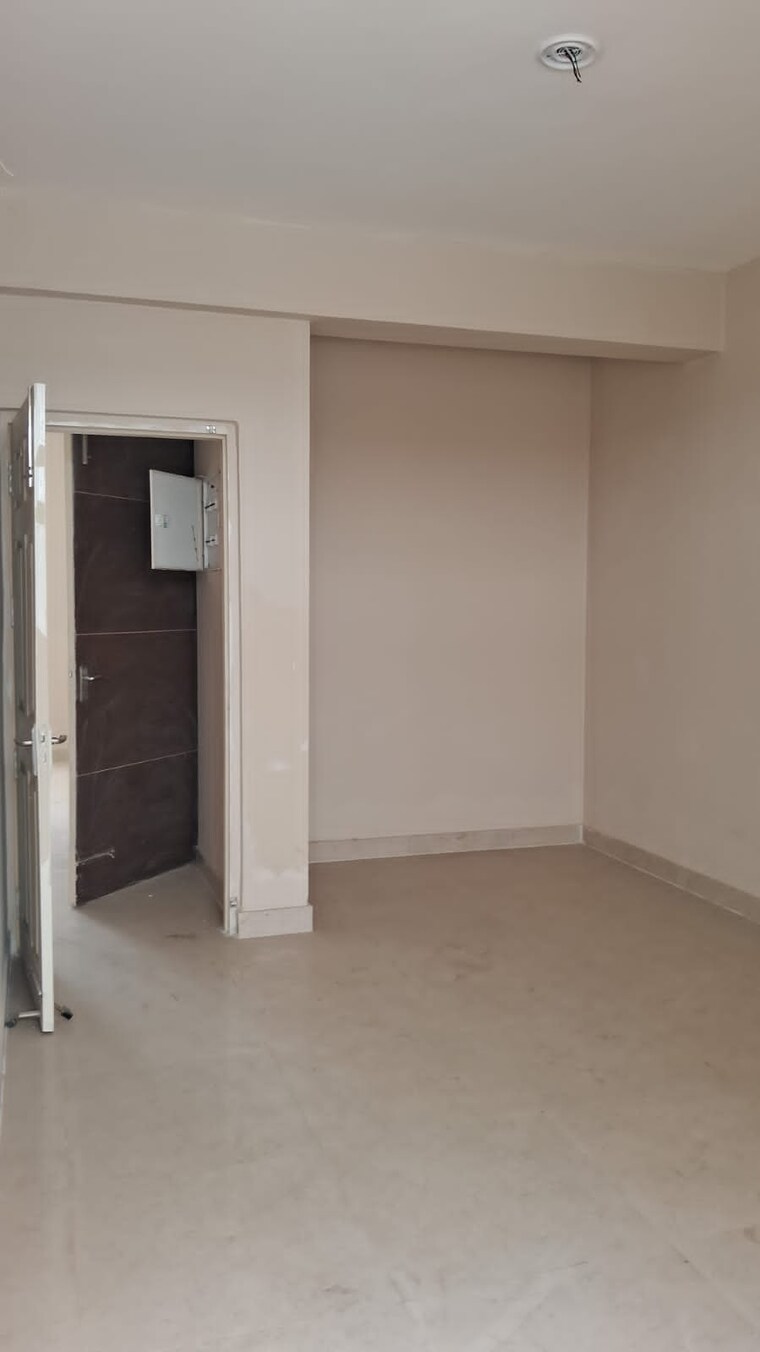 Room, tdi-the-retreat 3 Bedroom 1620 Sq.Ft. Builder Floor In Sector 89 Faridabad 8631154