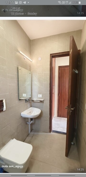Bathroom in 1 BHK Independent House at Lajpat Nagar 4 – for Rent