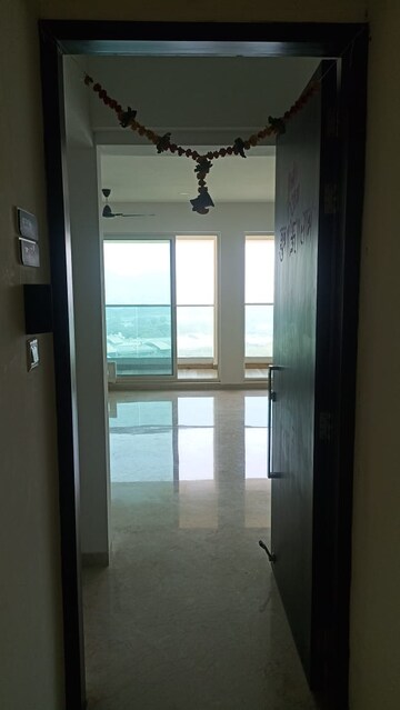 Room in 3.5 BHK Apartment at Aurum Q Islands, Ghansoli – for Rent