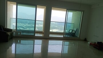 Room in 3.5 BHK Apartment at Aurum Q Islands, Ghansoli – for Rent