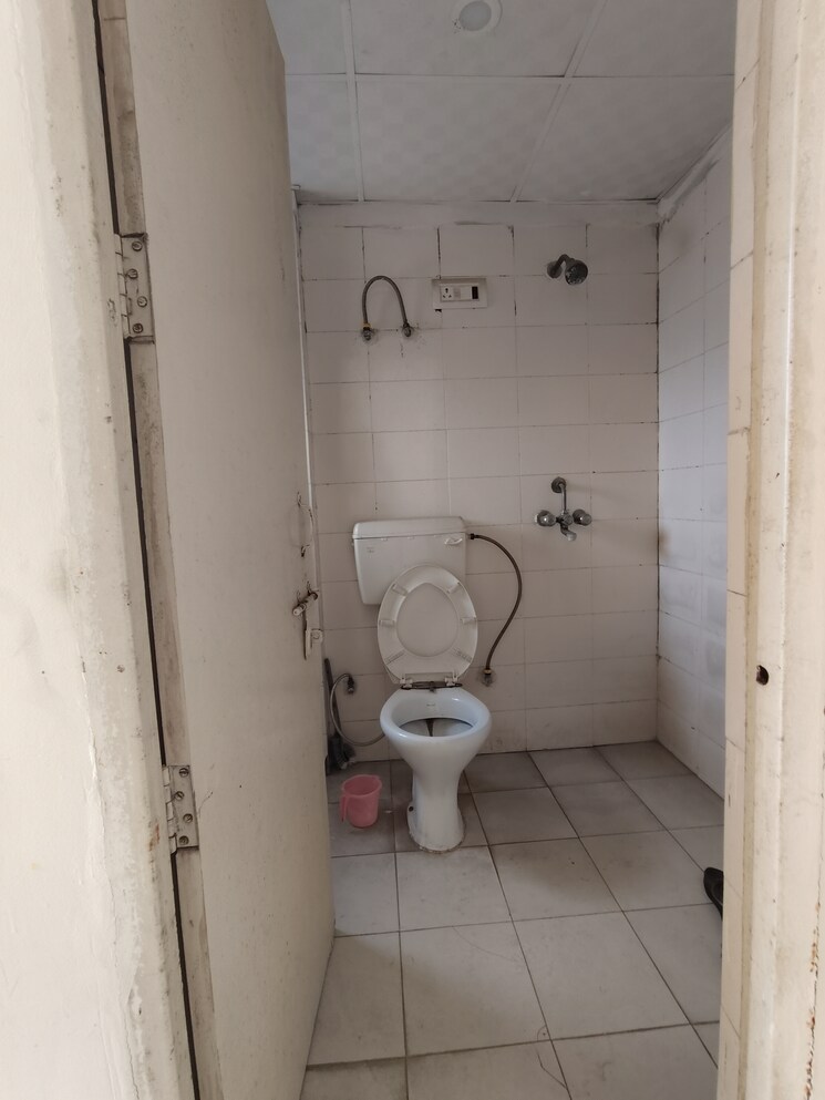 Bathroom, adore-happy-homes 2 Bedroom 492 Sq.Ft. Apartment In Sector 86 Faridabad 8631210