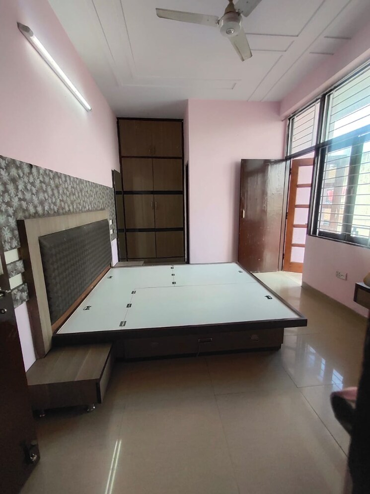 Room, siddharth nagar 3 Bedroom 1400 Sq.Ft. Builder Floor In Siddharth Nagar Jaipur 6162349