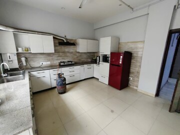 Kitchen in 2 BHK Villa at MMR 52nd Avenue, Sector 52 – for Rent