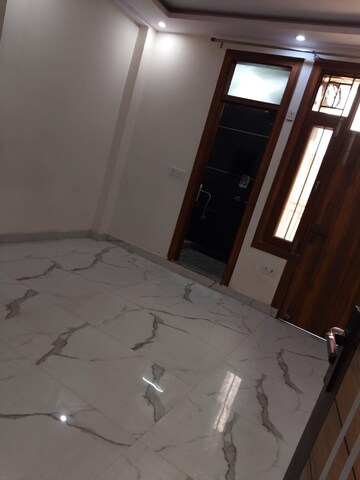 Master Bedroom in 3 BHK Builder Floor at Dwarka Mor – for Rent