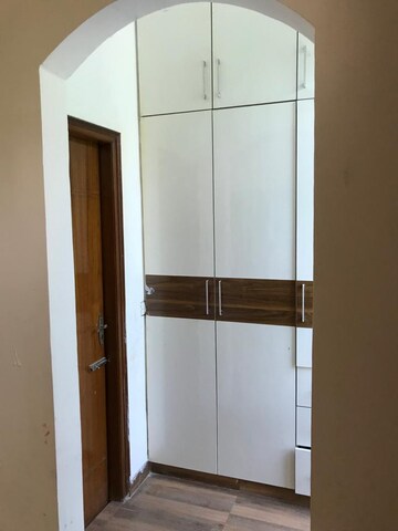 Furnished Amenities in 2 BHK Villa at RWA Apartments Sector 52, Sector 52 – for Rent