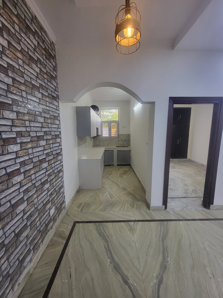 Bedroom, yk-homes 3 Bedroom 300 Sq.Yd. Builder Floor In Green Fields Colony Faridabad 8631282