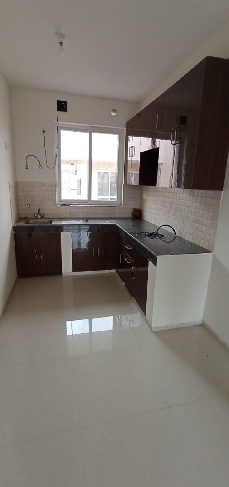Kitchen, bptp-discovery-park 2.5 Bedroom 1120 Sq.Ft. Apartment In Sector 80 Faridabad 8631255