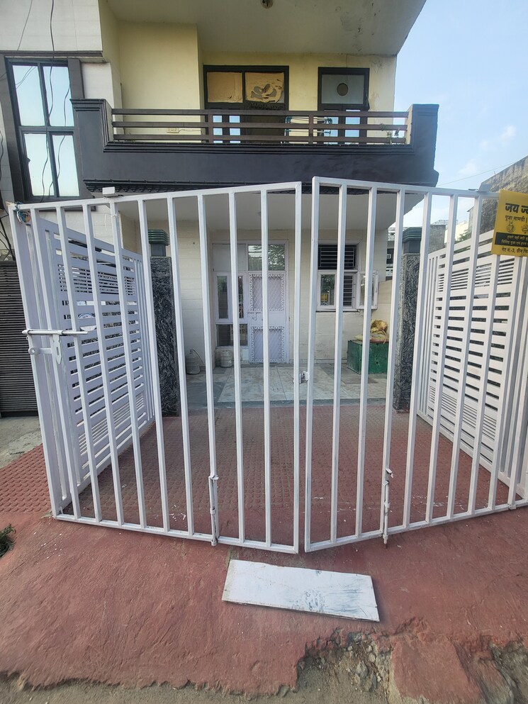 Exterior View, yk-homes 3 Bedroom 300 Sq.Yd. Builder Floor In Green Fields Colony Faridabad 8631282