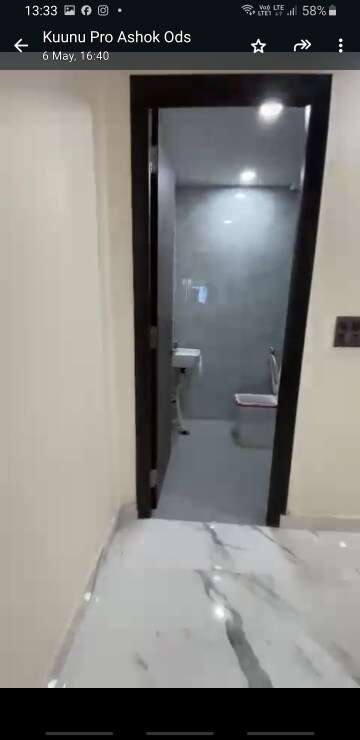 Building Lobby in 1 BHK Independent House at Lajpat Nagar 4 – for Rent