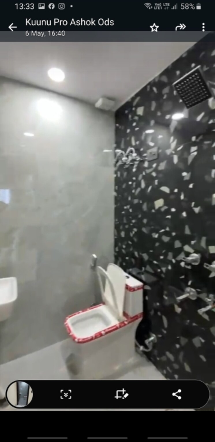 Bathroom, lajpat nagar 4 1 Bedroom 450 Sq.Ft. Independent House In Lajpat Nagar 4 Delhi 8631290