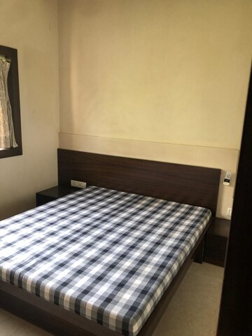 Bedroom in 2 BHK Apartment at Nepean Sea Road – for Sale