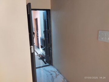 Furnished Amenities in 3 BHK Apartment at Chembur – for Rent