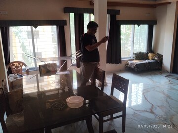 Living Room in 3 BHK Apartment at Chembur – for Rent