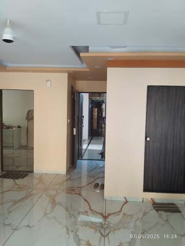 Room in 3 BHK Apartment at Chembur – for Rent