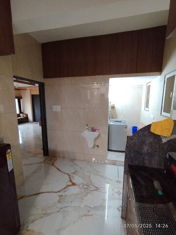 Living Room in 3 BHK Apartment at Chembur – for Rent