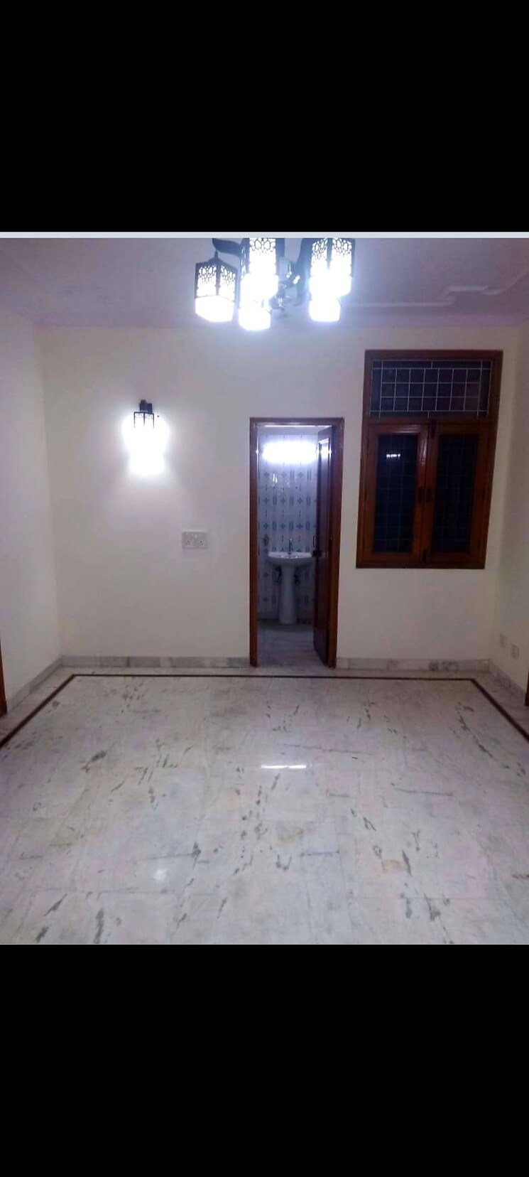 Room, khirki extension 2 Bedroom 700 Sq.Ft. Builder Floor In Khirki Extension Delhi 8631388