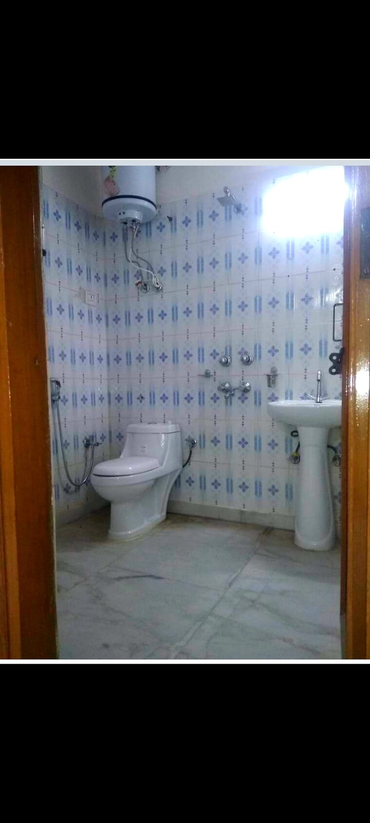 Bathroom, khirki extension 2 Bedroom 700 Sq.Ft. Builder Floor In Khirki Extension Delhi 8631388
