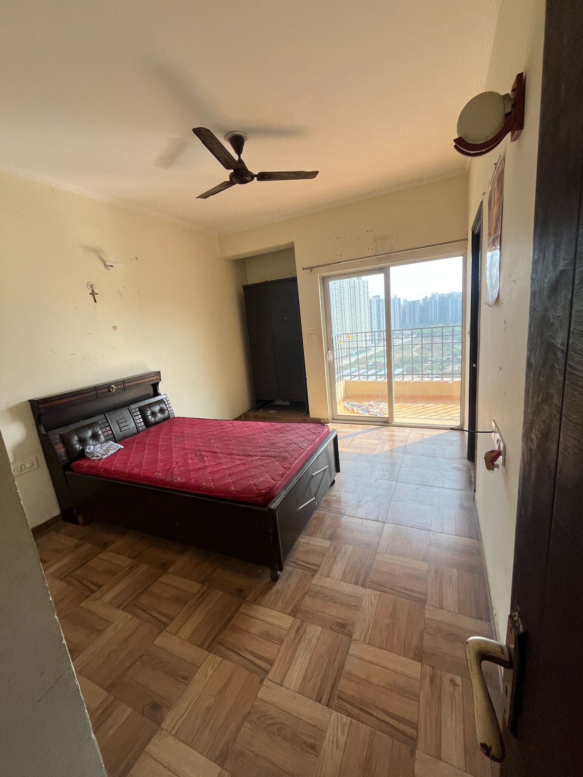 2.5 BHK + Study Room Apartment For Rent in Himalaya Pride
