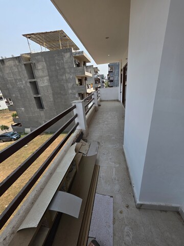 Kitchen in 4 BHK Builder Floor at Sushant Lok 3, Sector 57 – for Rent